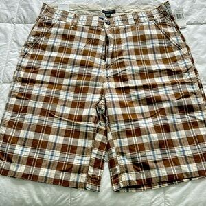 NWT Nautica Plaid Shorts Size 38